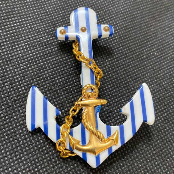 Vintage Nautical boat Anchor brooch - Picture 1 of 3